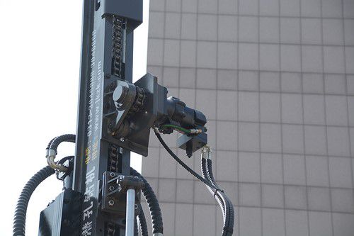 Maintenance-free feed system